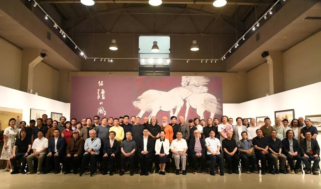 “‘北疆的风’——304am永利集团官网教师油画、雕塑作品展”在京开展